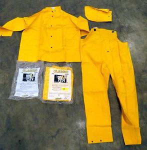 Two Size 2XL rain suit - Bibs, Jacket and hood - Yellow