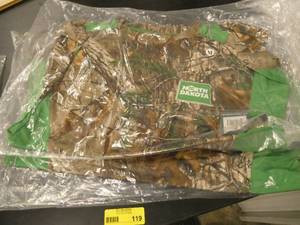 2 Realtree Camo size Mens Med shirts