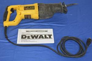 Like New DeWalt Variable Speed Reciprocating Saw 1 18 Stroke