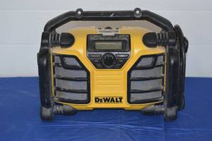 DeWalt Jobsite CordedLithium Ion Radio