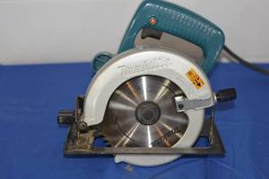 Makita 5-12 Circular Saw