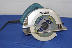 Makita 7-14 Circular Saw
