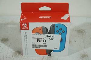lot 1 image: Nintendo Switch Joy Con Controllers