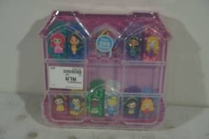lot 27 image: Disney Princess Deluxe Sparkling Necklace Craft Set