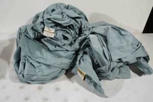 lot 45 image: Impressions 650 Thread Count Sheet Set - Split King