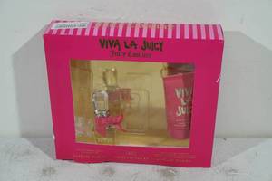 lot 54 image: Partial Set Juicy Couture Viva La Juicy