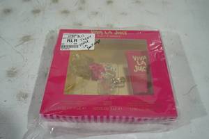 lot 68 image: Juicy Couture Viva La Juicy Gift Set