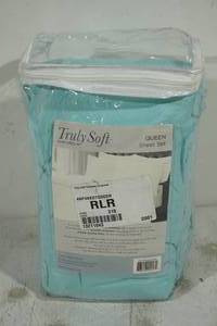 lot 88 image: Truly Soft Turquoise Sheet Set - Queen