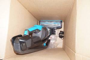 lot 149 image: Bissell Adapt Ion Pet Teal Vacuum