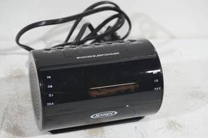lot 192 image: Jensen AMFM Digital Dual Alarm Clock