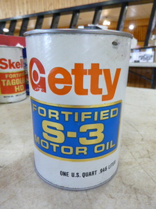 lot 58 image: Vintage Can of Getty Fortified S-3 Motor Oil