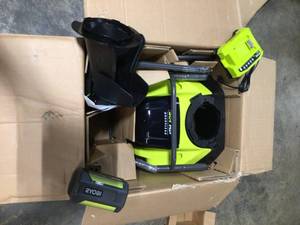 40V HP Brushless 18 in. Single-Stage Cordless Electric Snow Blower with a Battery and Charger by RYOBI Customer Returns See Pictures