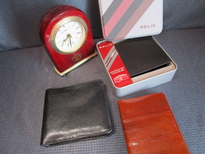 Wallets, Alarm