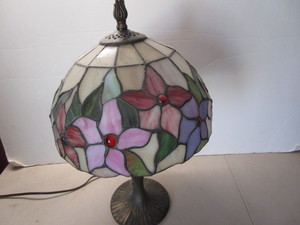 Tiffany Style Lamp