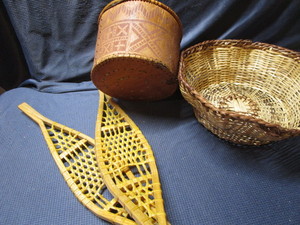 Mini Snow Shoes, Basket