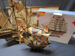 Ship Models, Photo