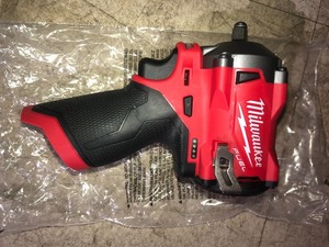 Milwaukee M12 FUEL 12-Volt Lithium-Ion Brushless Cordless Stubby 38 in. Impact Wrench (Tool-Only)