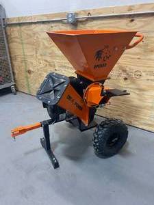 lot 1 image: DETAIL K2 Opc553 196-cc Kohler 3-in Steel Gas Wood Chipper