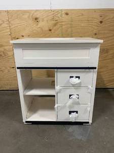 lot 68 image: STYLE SELECTIONS Morriston 30-in White Undermount Single Sink Bathroom Vanity with White Engineered Stone Top