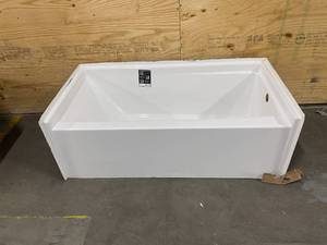 lot 83 image: MAAX Vellamo 31.25-in W x 60-in L White Acrylic Rectangular Right Drain Alcove Soaking Bathtub