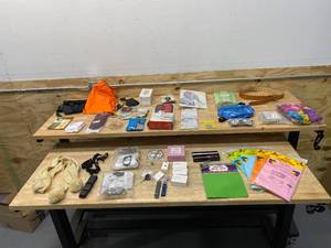 lot 122 image: Lot of Miscellaneous Items
