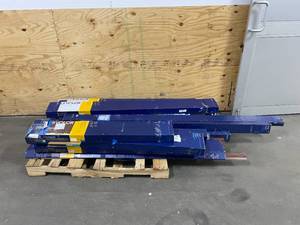 lot 126 image: Pallet of Window Blinds