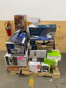 lot 124 image: Pallet of Light FixturesRelated Items
