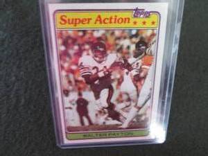 lot 24 image: 24. 1981 Topps Walter Payton Card...