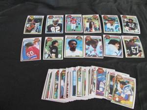lot 42 image: 42. 50 1979 Topps Football Cards...