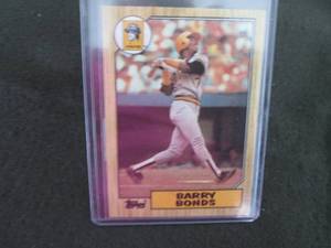 lot 69 image: 69. 1987 Topps Barry Bonds Rookie...