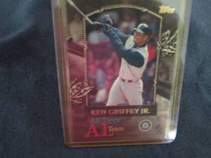 lot 112 image: 112. 2000 Topps Ken Griffey Jr All-...