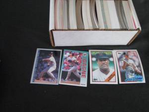 lot 132 image: 132. Box of Minnesota Twins Cards...