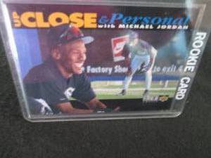 lot 150 image: 150. 1994 Collectors Choice Michael...