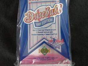 lot 176 image: 176. 4- 1991 Upper Deck Baseball Pa...