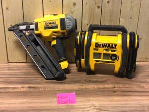 Dewalt Tools for parts only Customer Returns See Pictures