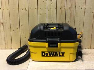 DEWALT 4 Gal. Poly WetDry Vac Customer Returns See Pictures