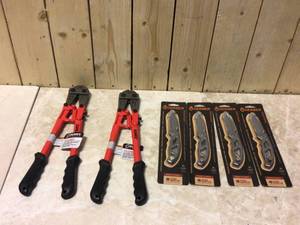 SUNNEX 14 in. Steel Bolt Cutter PLUS Gerber Paraframe I 3 in. Stainless Steel Folding Knife Customer Returns See Pictures