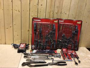 MIX LOT OF HUSKY TOOLS &amp MISC Customer Returns See Pictures