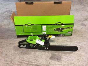 Greenworks PRO 16 in. 60V Battery Cordless Chainsaw (Tool-Only) Customer Returns See Pictures