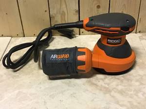RIDGID 3 Amp Corded 5 in. Random Orbital Sander with AIRGUARD Technology Customer Returns See Pictures