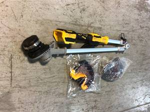 DEWALT 20V Cordless Brushless String Trimmer (Tool Only) Customer Returns See Pictures