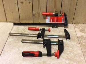 BESSEY Clutch Style 12 in. Capacity Bar Clamp with Wood Handle and 2-12 in. Throat Depth Customer Returns See Pictures
