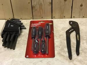 MIX LOT OF HUSKY TOOLS Customer Returns See Pictures