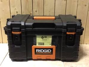lot 49 image: RIDGID 22 in. Pro Tool Box, Black Customer Returns See Pictures