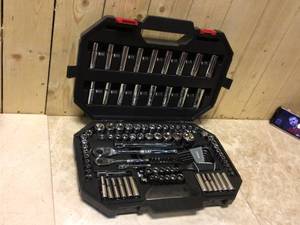 Husky Mechanics Tool Set (119-Piece) Customer Returns See Pictures