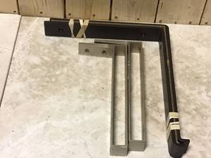 12 IN STEEL SHELF BRACKET Customer Returns See Pictures