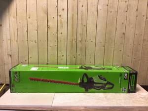 Greenworks PRO 26 in. 60V Battery Cordless Hedge Trimmer with 2.0 Ah Battery and Charger Customer Returns See Pictures