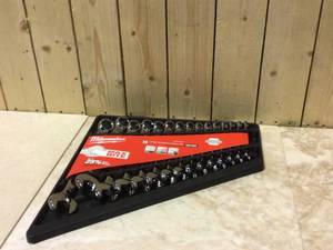 Milwaukee Combination Metric Wrench Mechanics Tool Set (15-Piece)&nbsp&nbspCustomer Returns See Pictures