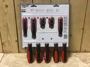 Milwaukee Screwdriver Set (10-Piece)&nbsp&nbspCustomer Returns See Pictures