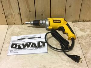 DEWALT 4000 RPM Variable Speed Reversible Drywall Screw Gun&nbsp&nbspCustomer Returns See Pictures